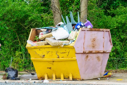 Bulk waste collection trucks in Bromley Common